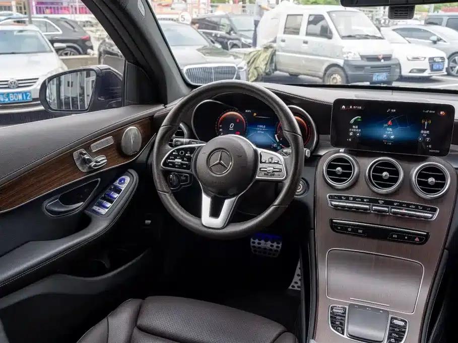 2021 Mercedes-Benz GLC 300 L 4MATIC Dynamic — миниатюра 17