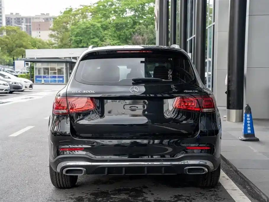 2021 Mercedes-Benz GLC 300 L 4MATIC Dynamic — миниатюра 5