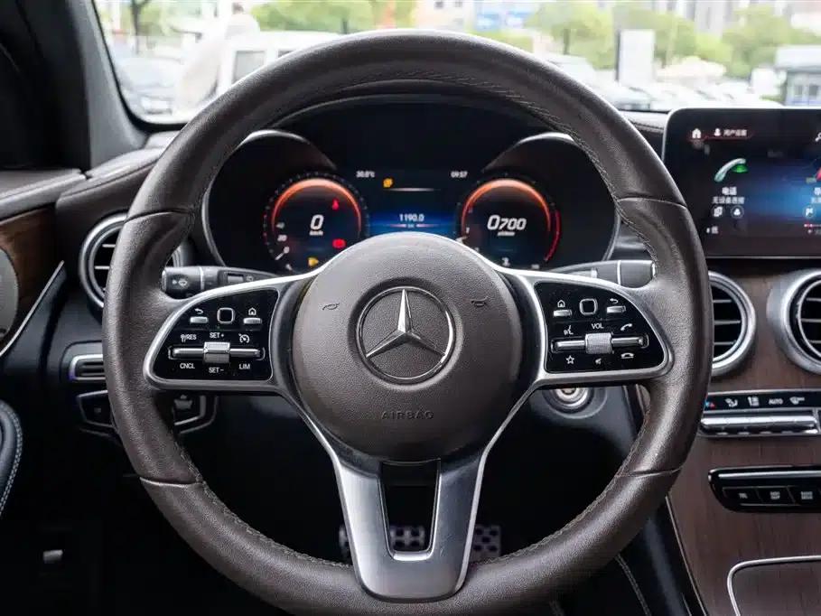 2021 Mercedes-Benz GLC 300 L 4MATIC Dynamic — миниатюра 8