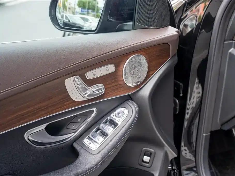 2021 Mercedes-Benz GLC 300 L 4MATIC Dynamic — миниатюра 9