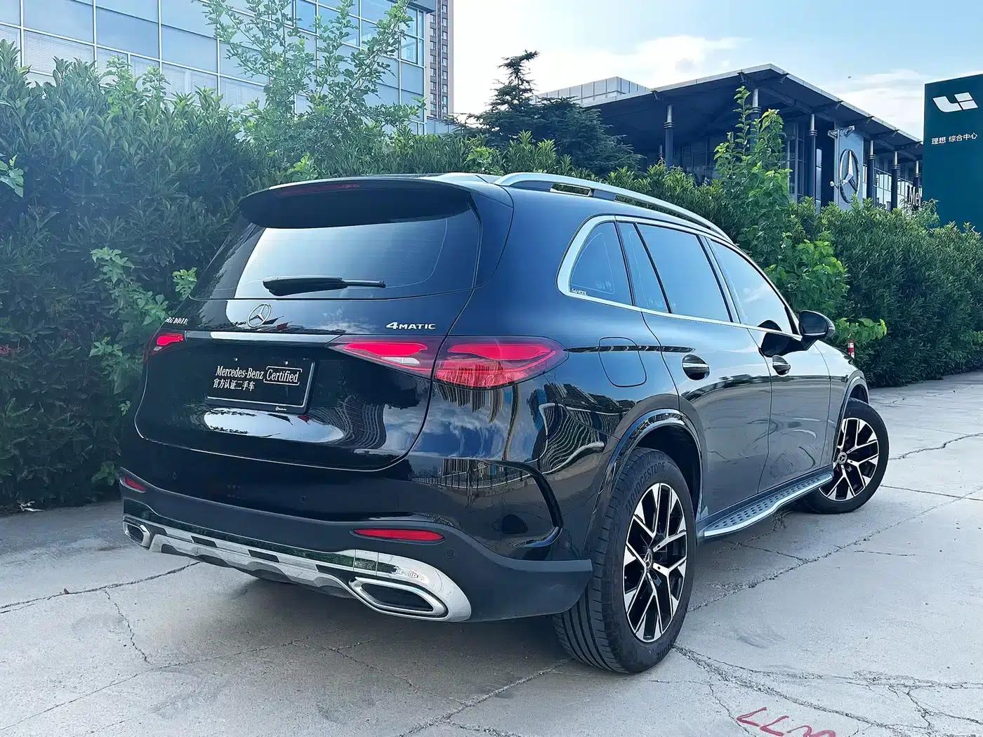 2023 Mercedes-Benz GLC 260 L 4MATIC Luxury 5-seater — миниатюра 2