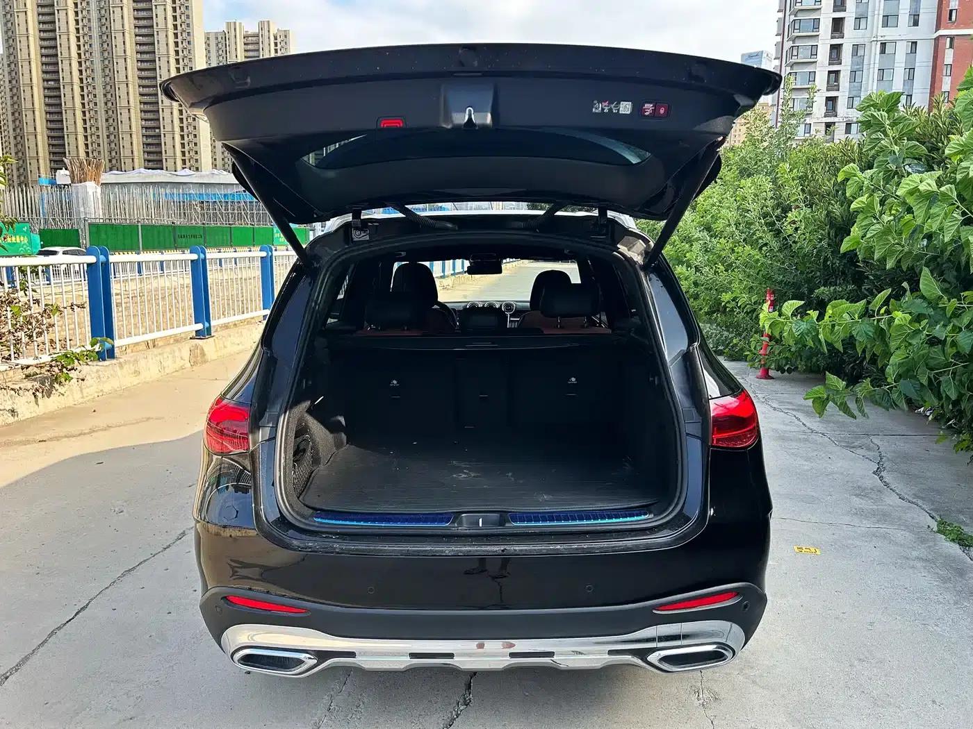 2023 Mercedes-Benz GLC 260 L 4MATIC Luxury 5-seater — миниатюра 5
