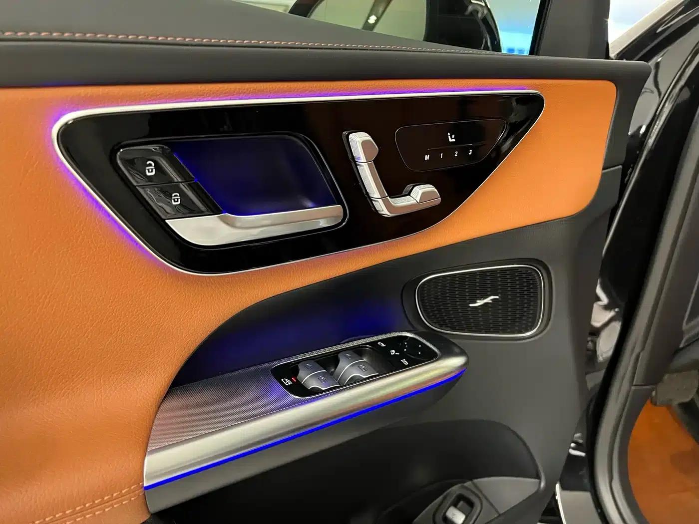 2024 Mercedes-Benz GLC 300 L 4MATIC Dynamic 5-seater — миниатюра 11