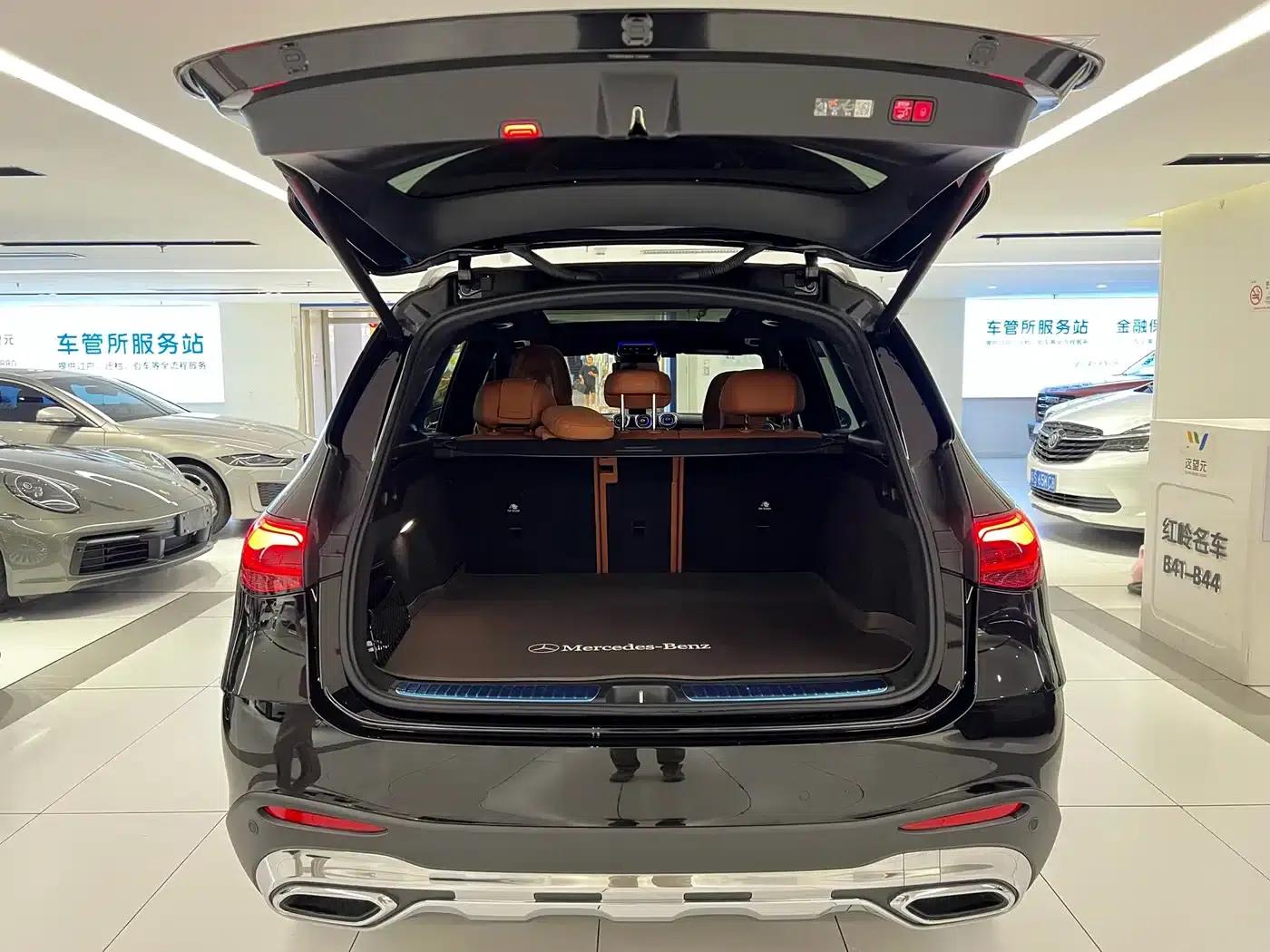 2024 Mercedes-Benz GLC 300 L 4MATIC Dynamic 5-seater — миниатюра 13