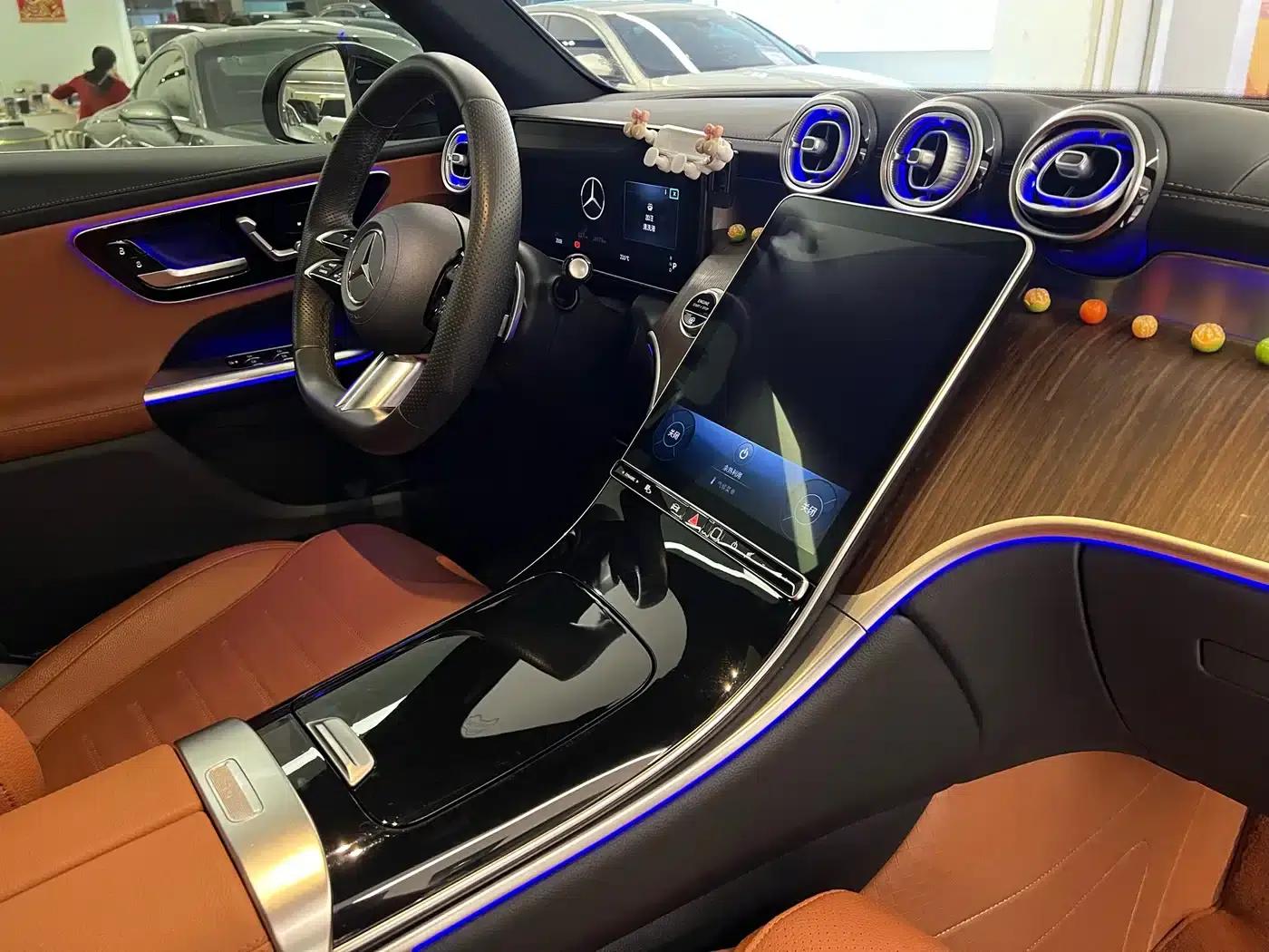 2024 Mercedes-Benz GLC 300 L 4MATIC Dynamic 5-seater — миниатюра 18