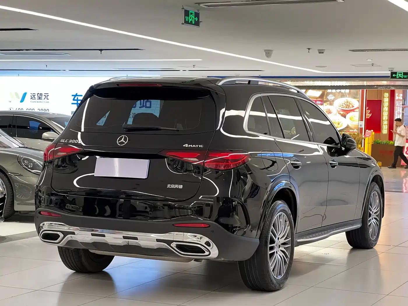 2024 Mercedes-Benz GLC 300 L 4MATIC Dynamic 5-seater — миниатюра 4