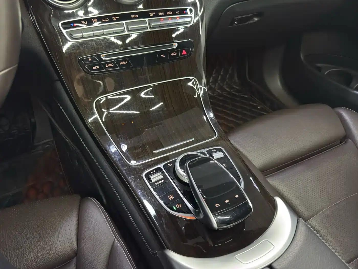 2019 Mercedes-Benz GLC Facelift: GLC 260 L 4MATIC Luxury — миниатюра 18