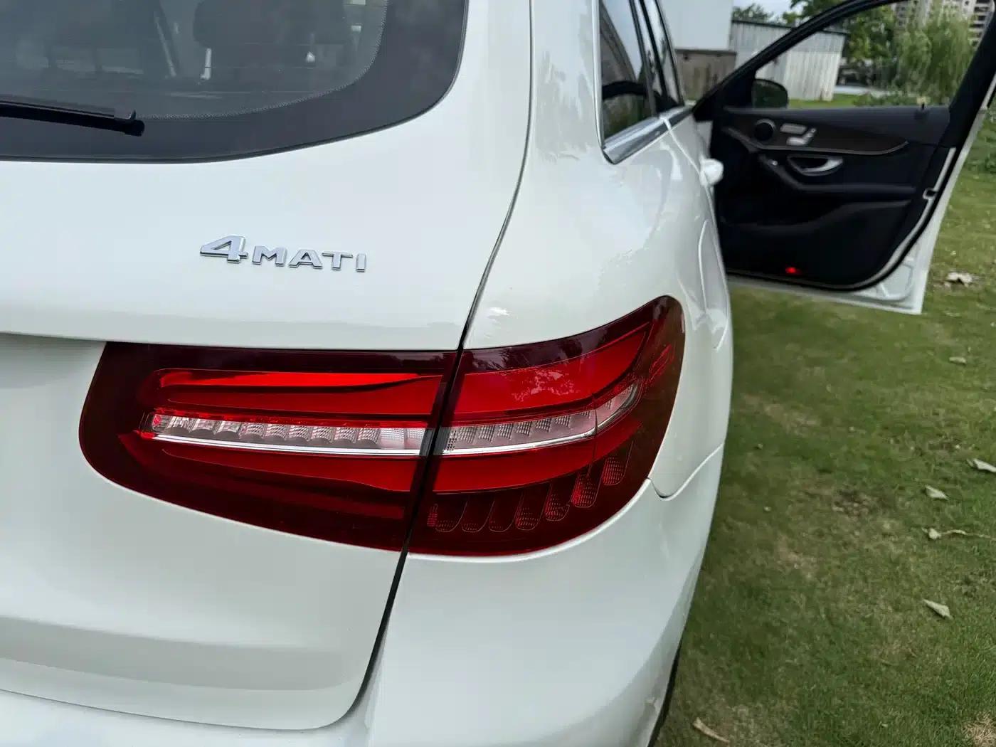 2017 Mercedes-Benz GLC 300 4MATIC Dynamic — миниатюра 16