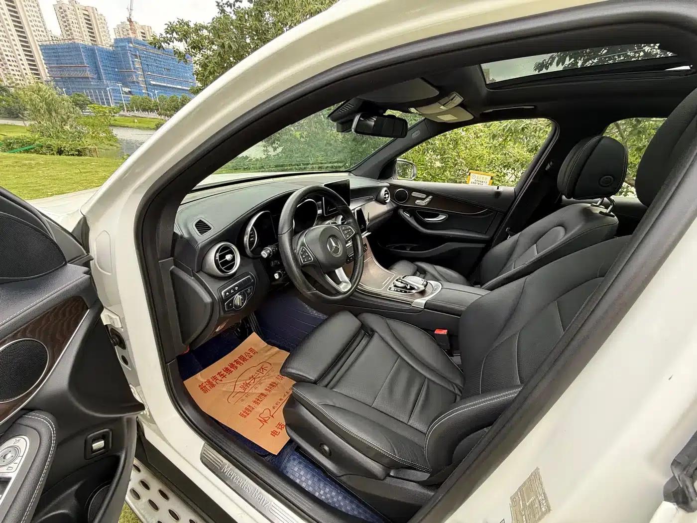 2017 Mercedes-Benz GLC 300 4MATIC Dynamic — миниатюра 7