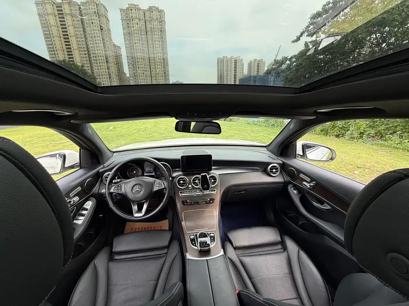 2017 Mercedes-Benz GLC 300 4MATIC Dynamic — миниатюра 9
