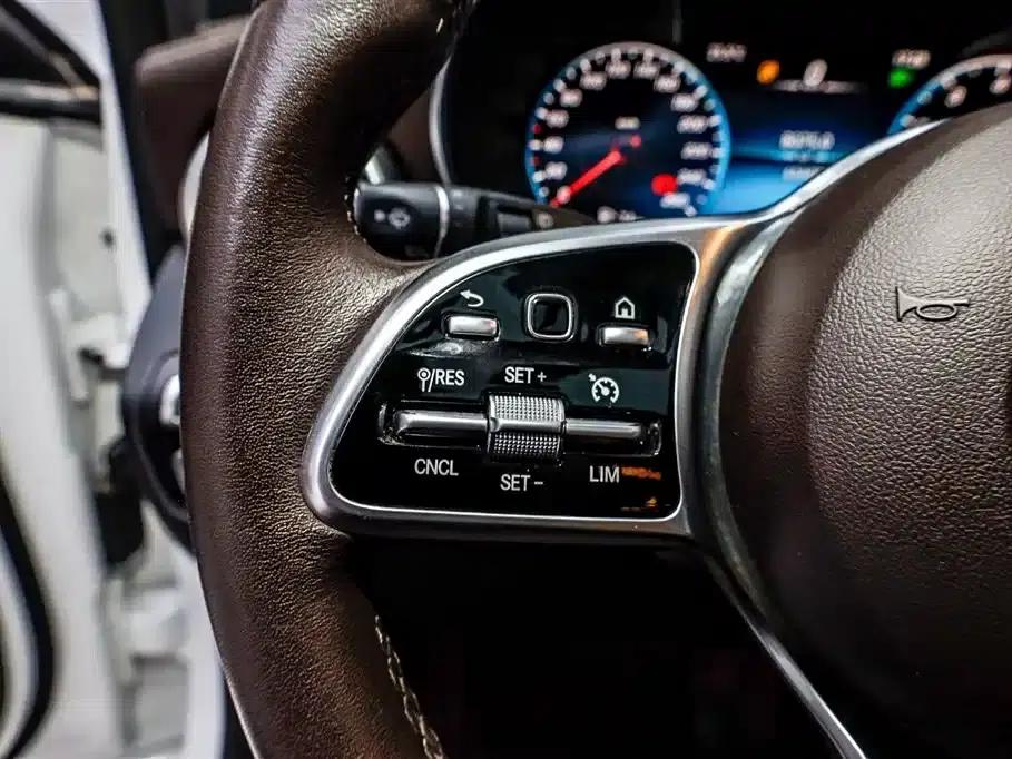 2020 Mercedes-Benz GLC Facelift: GLC 300 L 4MATIC Dynamic — миниатюра 15