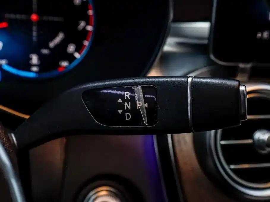 2020 Mercedes-Benz GLC Facelift: GLC 300 L 4MATIC Dynamic — миниатюра 17