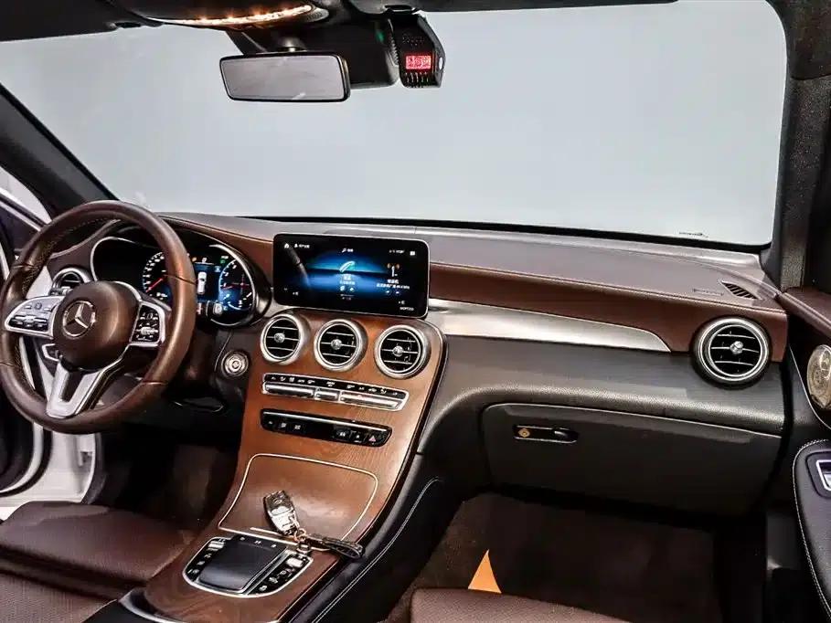 2020 Mercedes-Benz GLC Facelift: GLC 300 L 4MATIC Dynamic — миниатюра 28