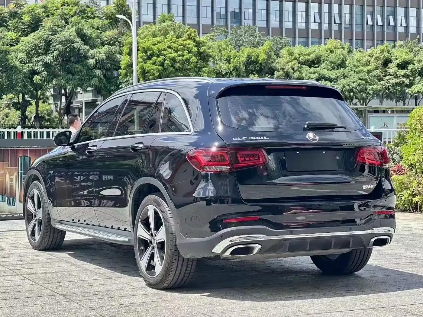 2022 Mercedes-Benz GLC 300 L 4MATIC Dynamic Edition — миниатюра 9