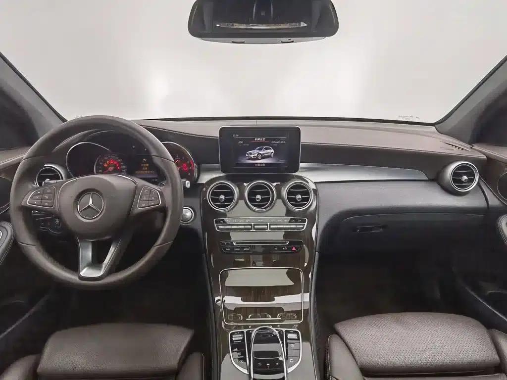 Mercedes-Benz GLC 2019 GLC 260 4MATIC Luxury — миниатюра 5