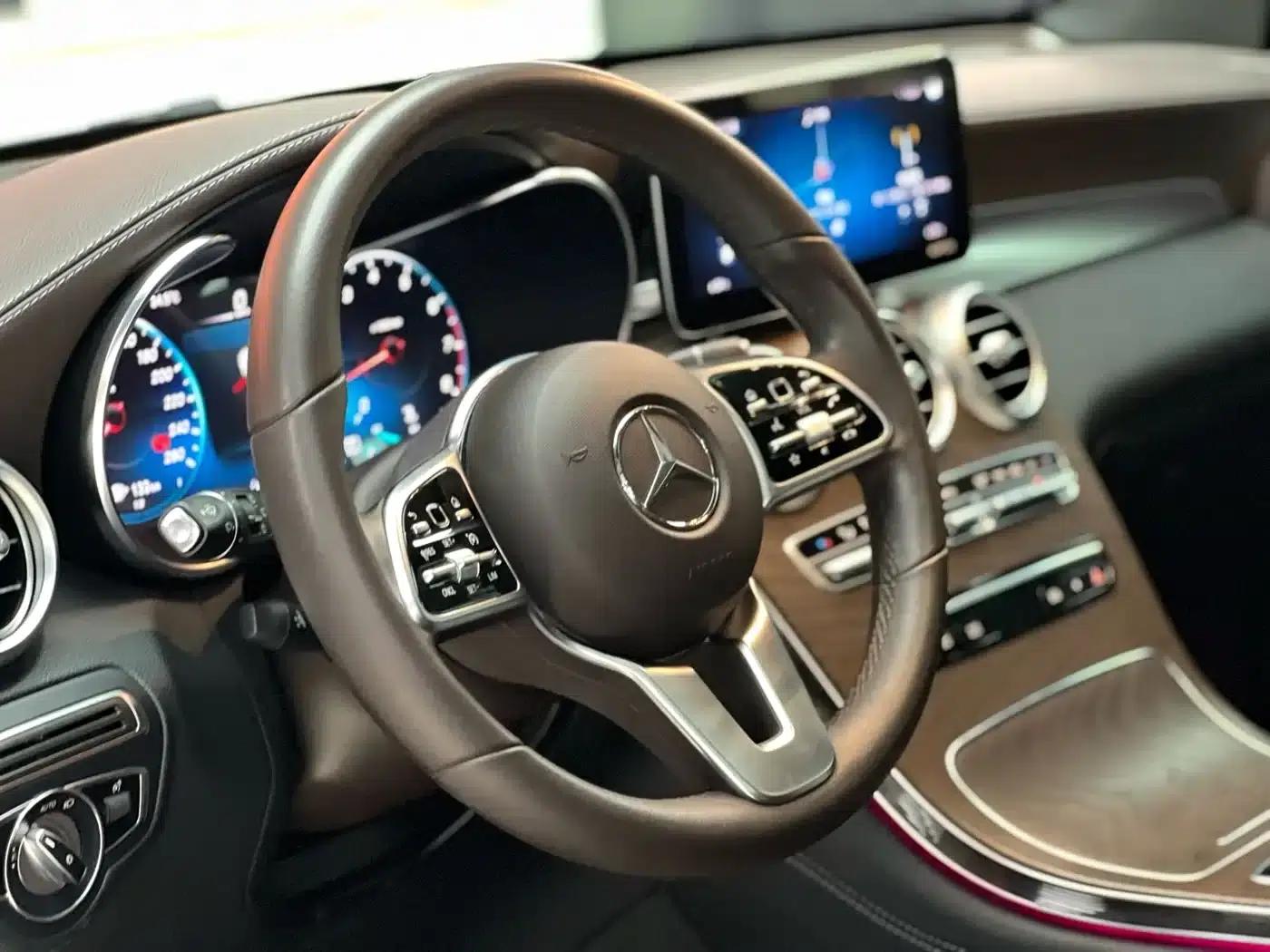 2020 Mercedes-Benz GLC 300 L 4MATIC Dynamic — миниатюра 7