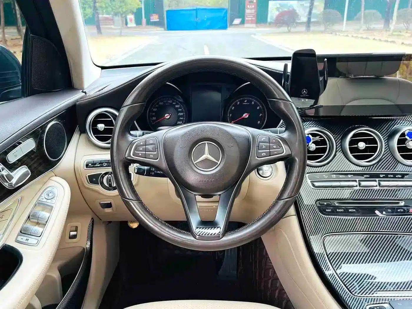 2016 Mercedes-Benz GLC 260 4MATIC Luxury — миниатюра 7