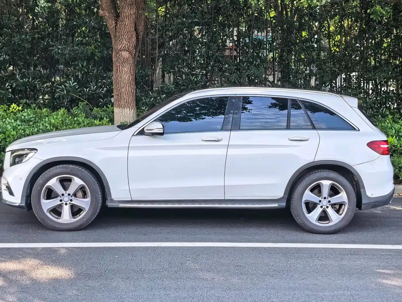 2017 Mercedes-Benz GLC 300 4MATIC Dynamic — миниатюра 5