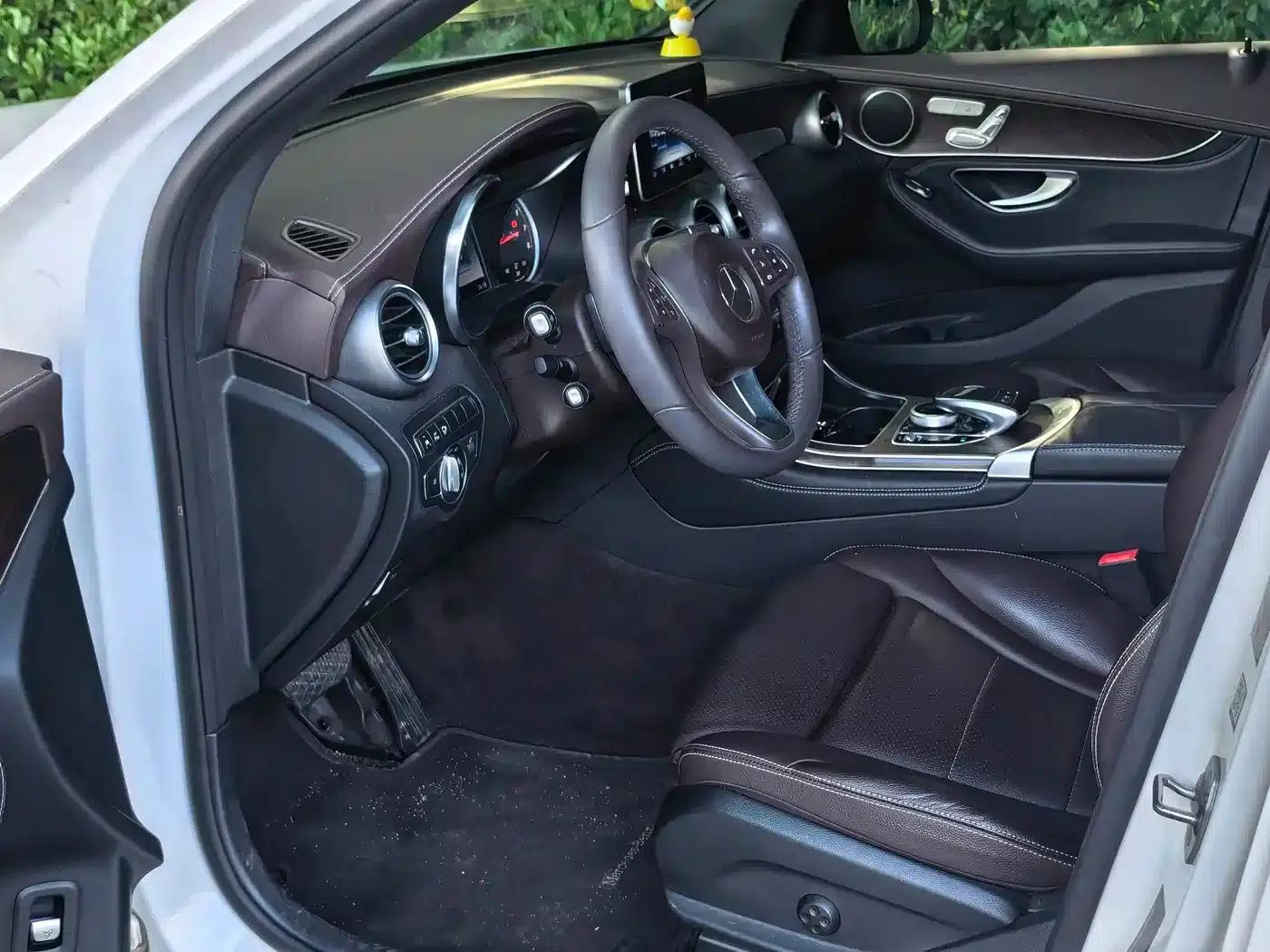 2017 Mercedes-Benz GLC 300 4MATIC Dynamic — миниатюра 7