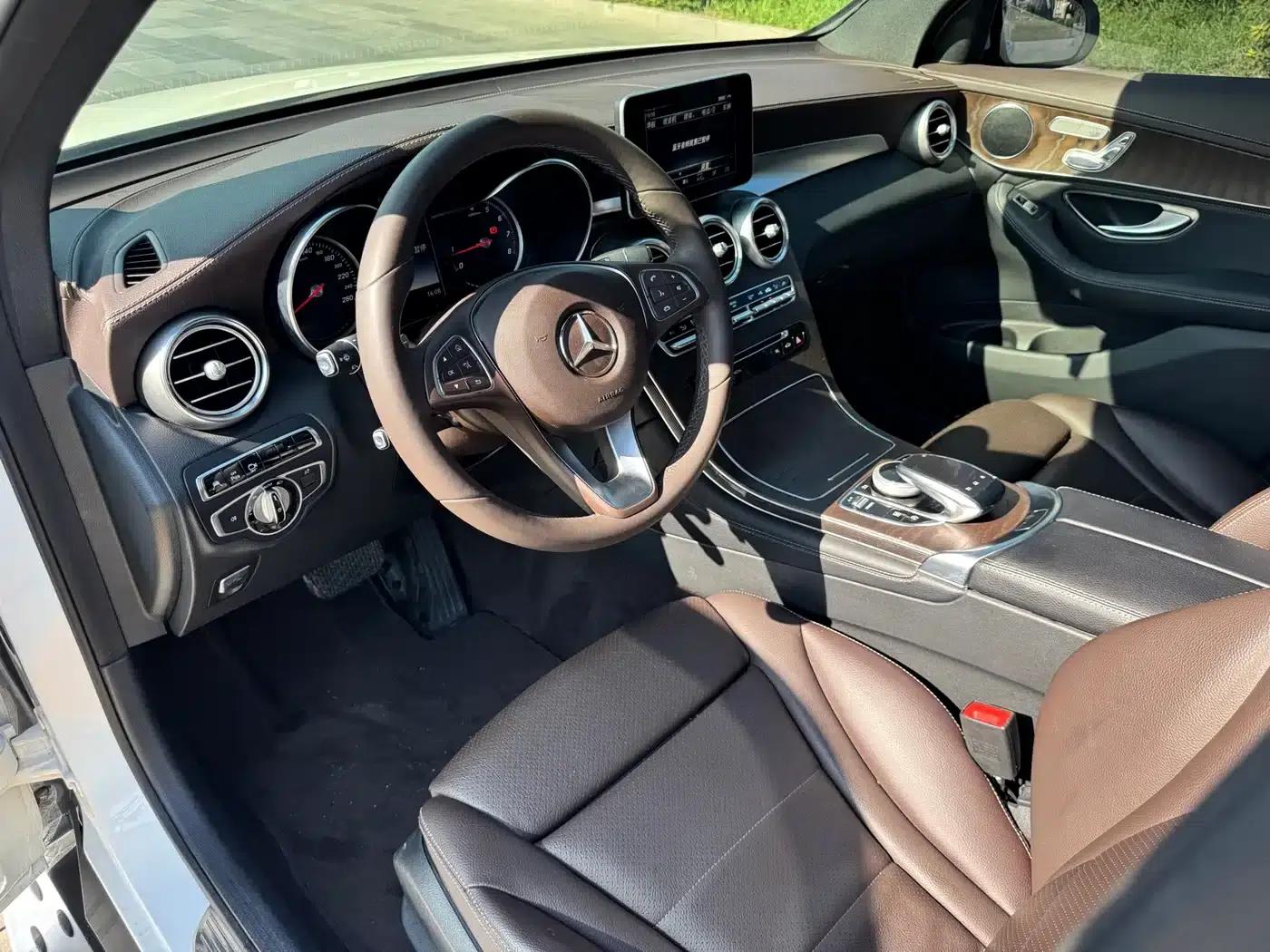 2016 Mercedes-Benz GLC 300 4MATIC Dynamic — миниатюра 8