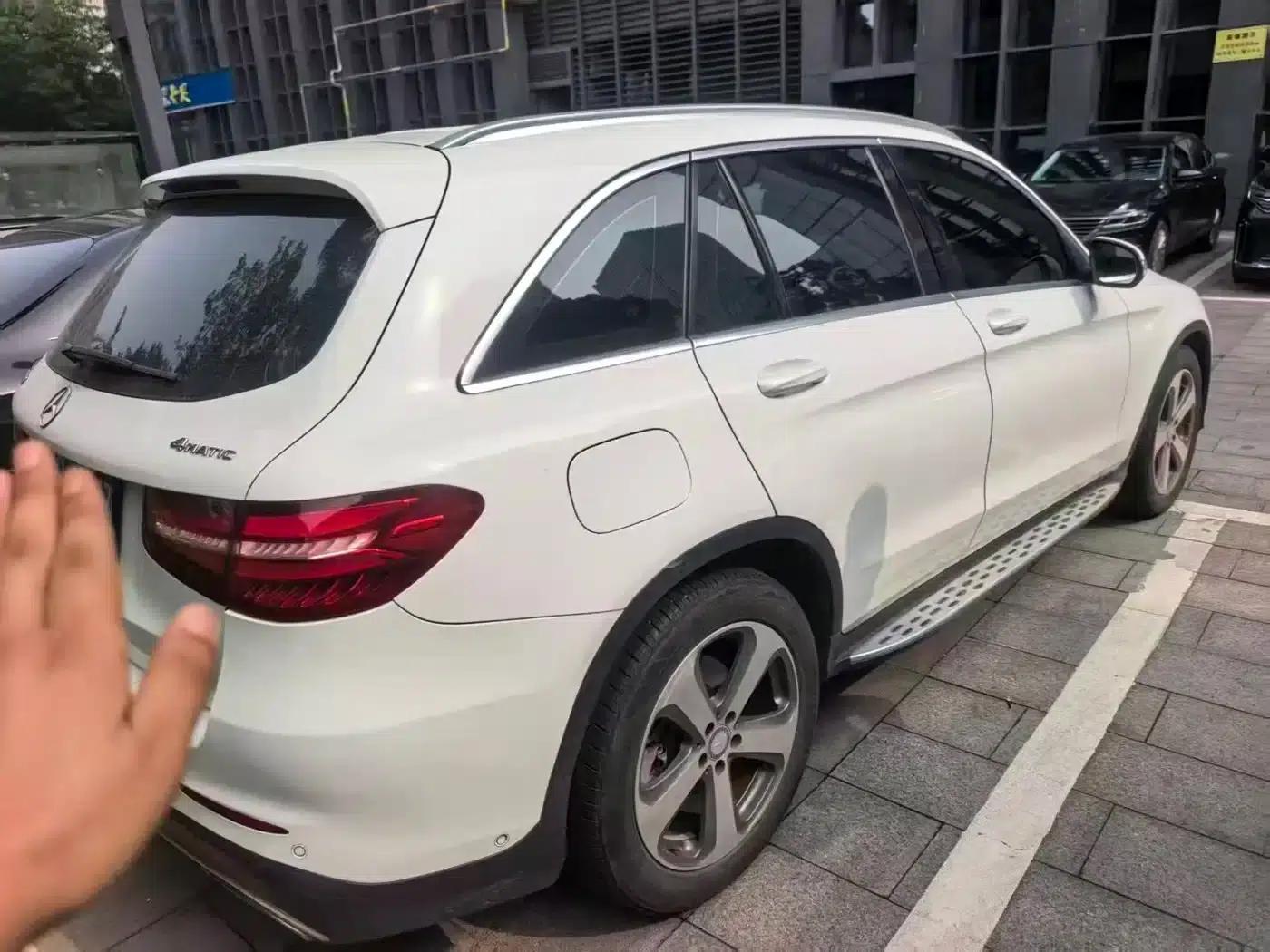 2017 Mercedes-Benz GLC 260 4MATIC Luxury — миниатюра 2