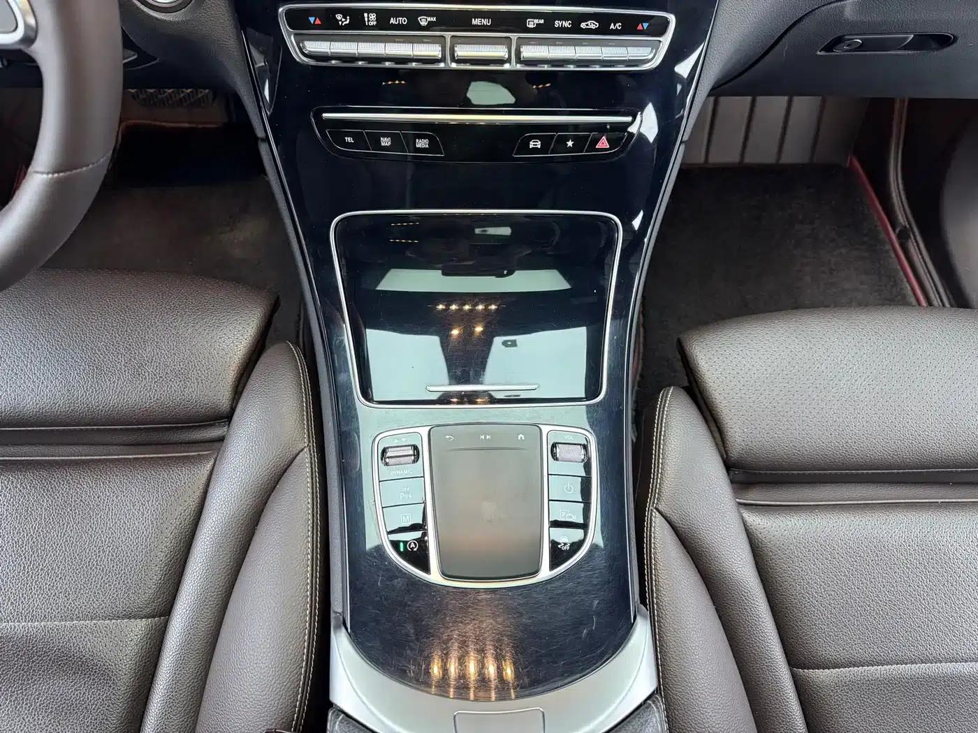 2022 Mercedes-Benz GLC 260 L 4MATIC Dynamic — миниатюра 10