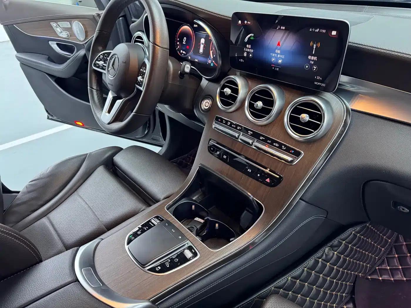2021 Mercedes-Benz GLC 300 L 4MATIC Dynamic — миниатюра 13