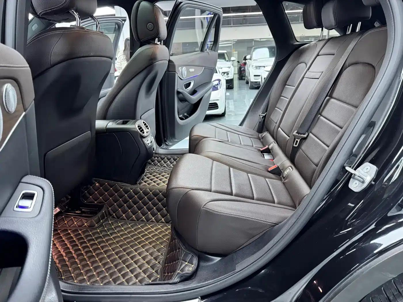 2021 Mercedes-Benz GLC 300 L 4MATIC Dynamic — миниатюра 16