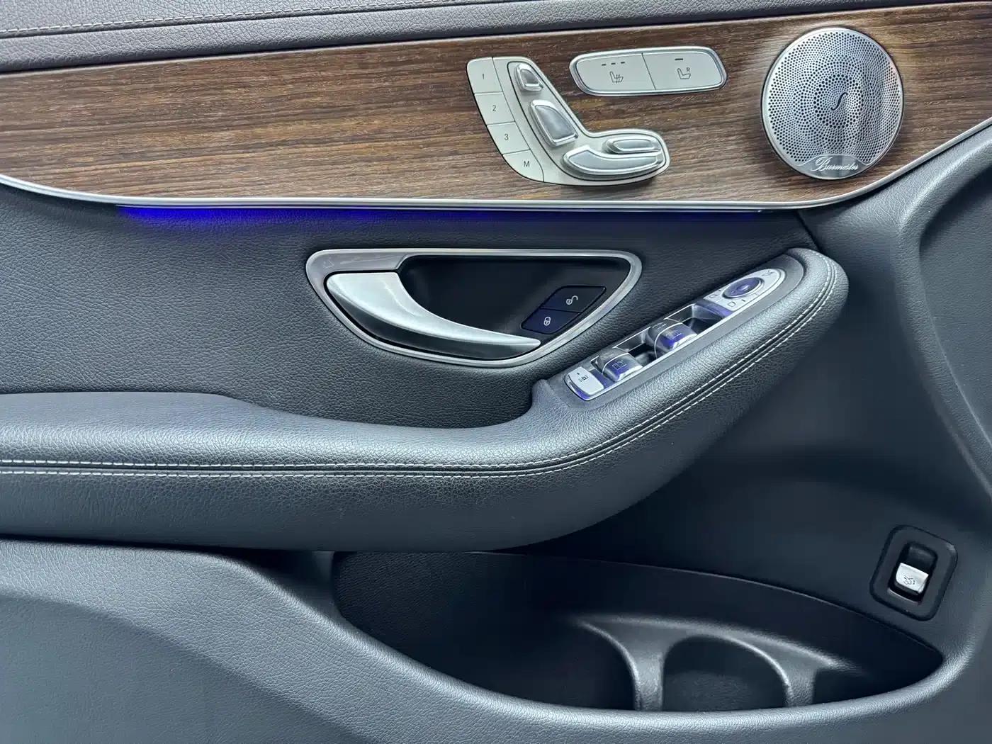 2021 Mercedes-Benz GLC 300 L 4MATIC Dynamic — миниатюра 5