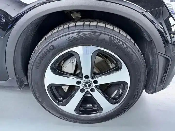 2022 Mercedes-Benz GLC 260 L 4MATIC Dynamic — миниатюра 17
