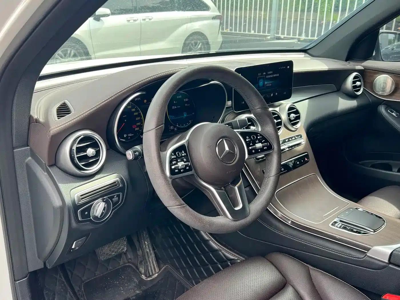 2021 Mercedes-Benz GLC 300 L 4MATIC Dynamic — миниатюра 8