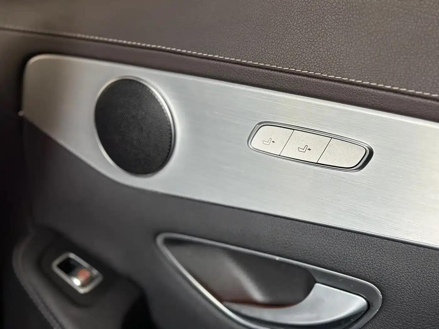2021 Mercedes-Benz GLC 260 L 4MATIC Dynamic — миниатюра 17
