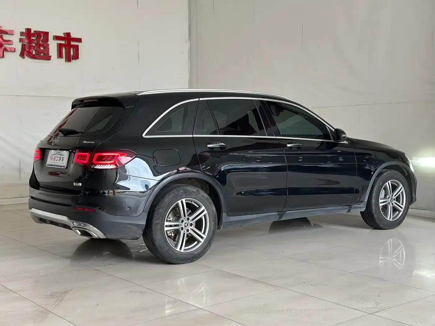 2021 Mercedes-Benz GLC 260 L 4MATIC Dynamic — миниатюра 18