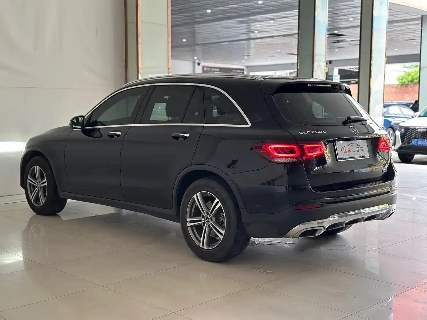 2021 Mercedes-Benz GLC 260 L 4MATIC Dynamic — миниатюра 20
