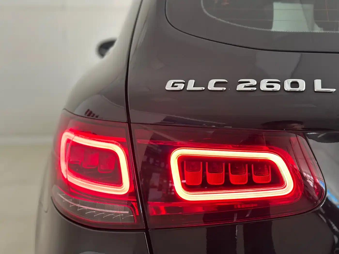 2021 Mercedes-Benz GLC 260 L 4MATIC Dynamic — миниатюра 21