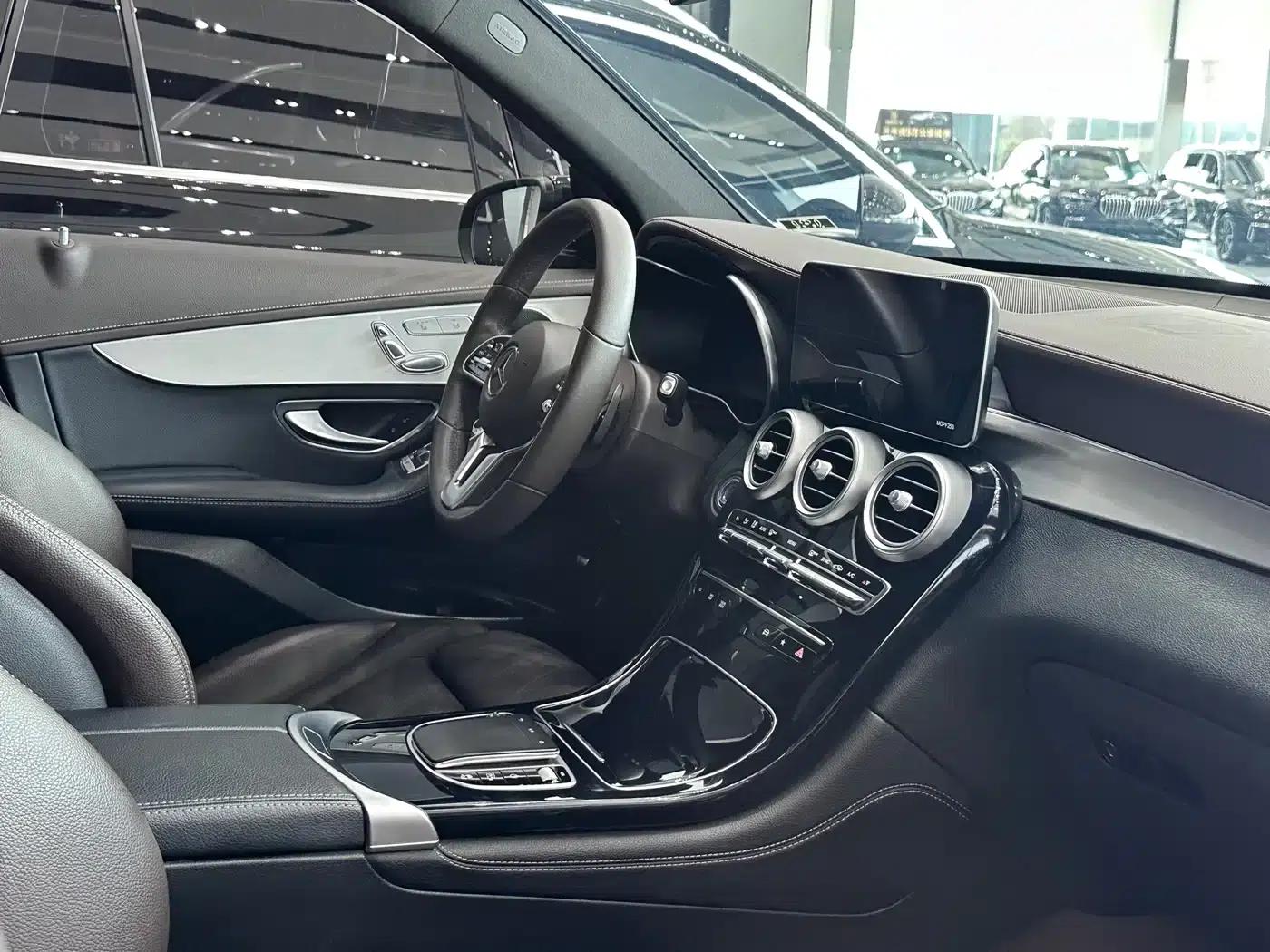 2021 Mercedes-Benz GLC 260 L 4MATIC Dynamic — миниатюра 6