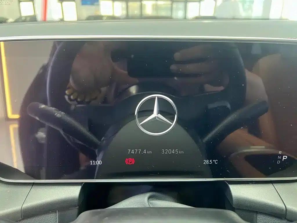 2024 Mercedes-Benz GLC 260 L 4MATIC Dynamic 5-seater — миниатюра 9