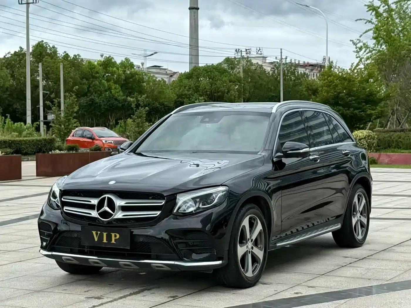 2017 Mercedes-Benz GLC 260 4MATIC Luxury — миниатюра 2