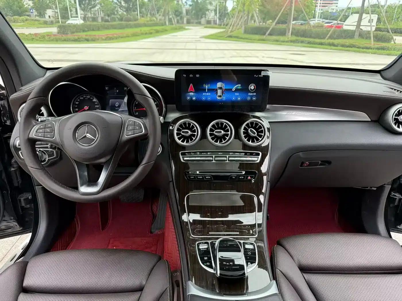 2017 Mercedes-Benz GLC 260 4MATIC Luxury — миниатюра 8