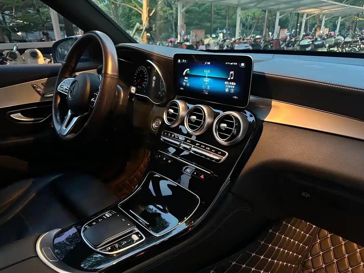 2021 Mercedes-Benz GLC 260 L 4MATIC Dynamic — миниатюра 16