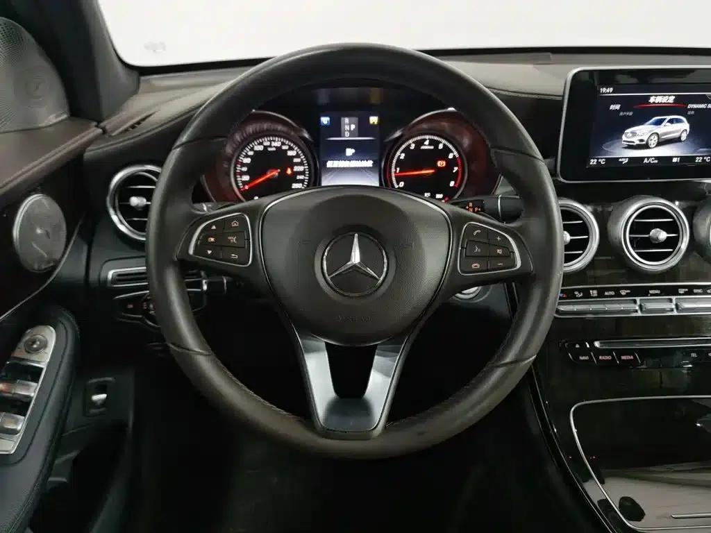 2017 Mercedes-Benz GLC 260 4MATIC Dynamic — миниатюра 11