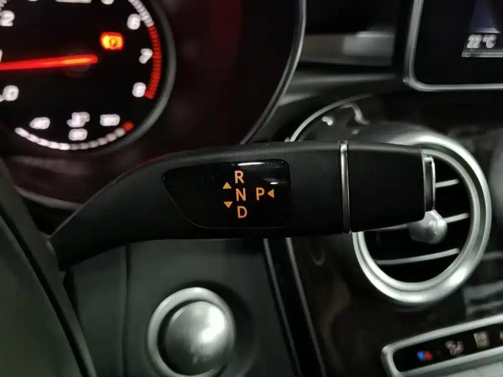 2017 Mercedes-Benz GLC 260 4MATIC Dynamic — миниатюра 13