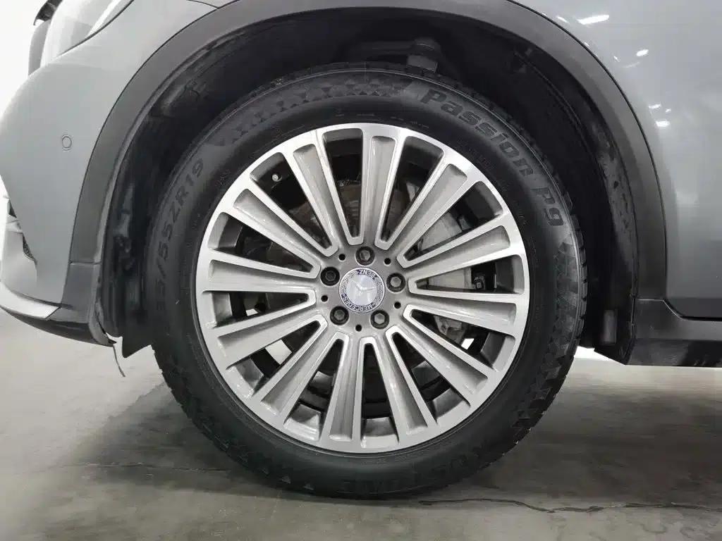 2017 Mercedes-Benz GLC 260 4MATIC Dynamic — миниатюра 17