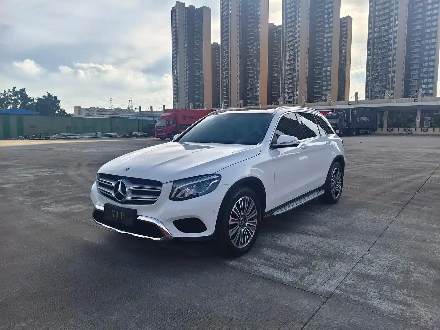 2017 Mercedes-Benz GLC 200 4MATIC — миниатюра 1