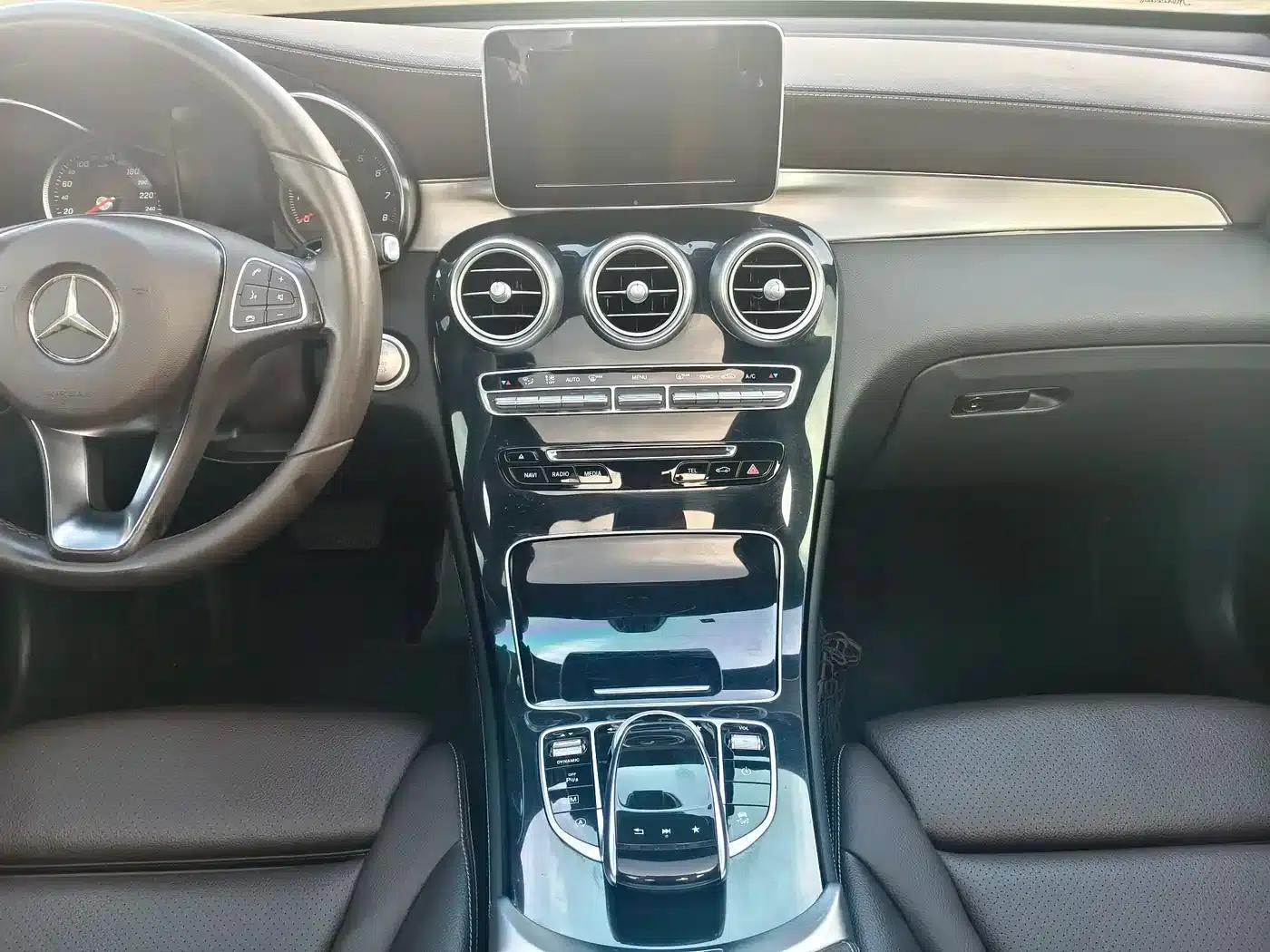 2017 Mercedes-Benz GLC 200 4MATIC — миниатюра 14