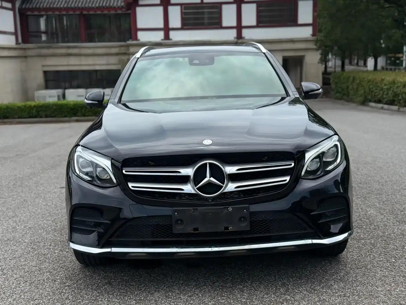 2017 Mercedes-Benz GLC 300 4MATIC Dynamic — миниатюра 3
