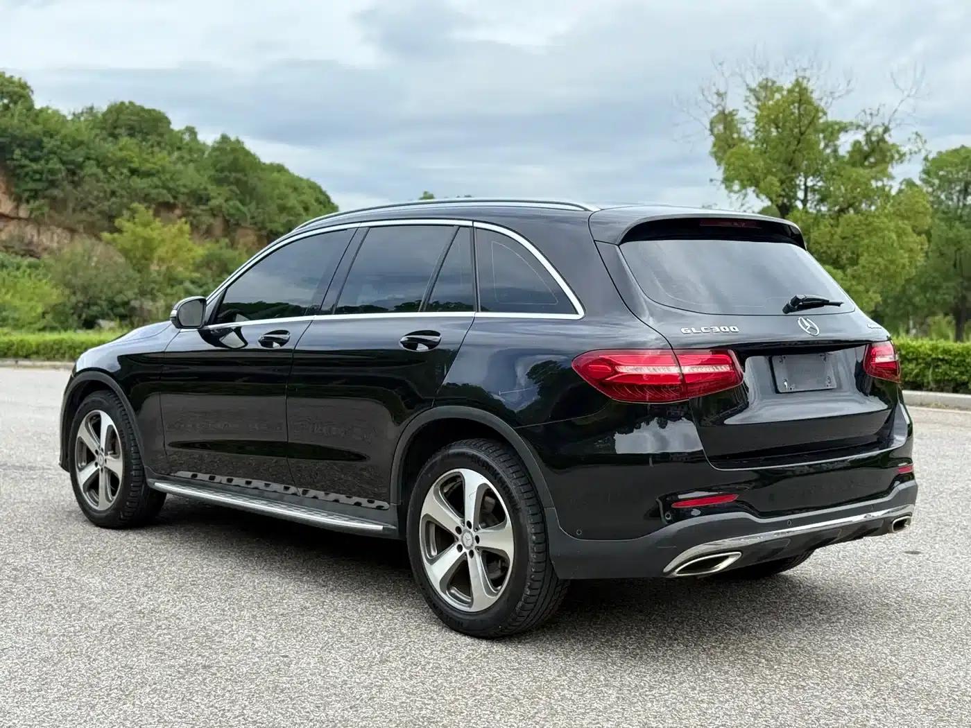 2017 Mercedes-Benz GLC 300 4MATIC Dynamic — миниатюра 5
