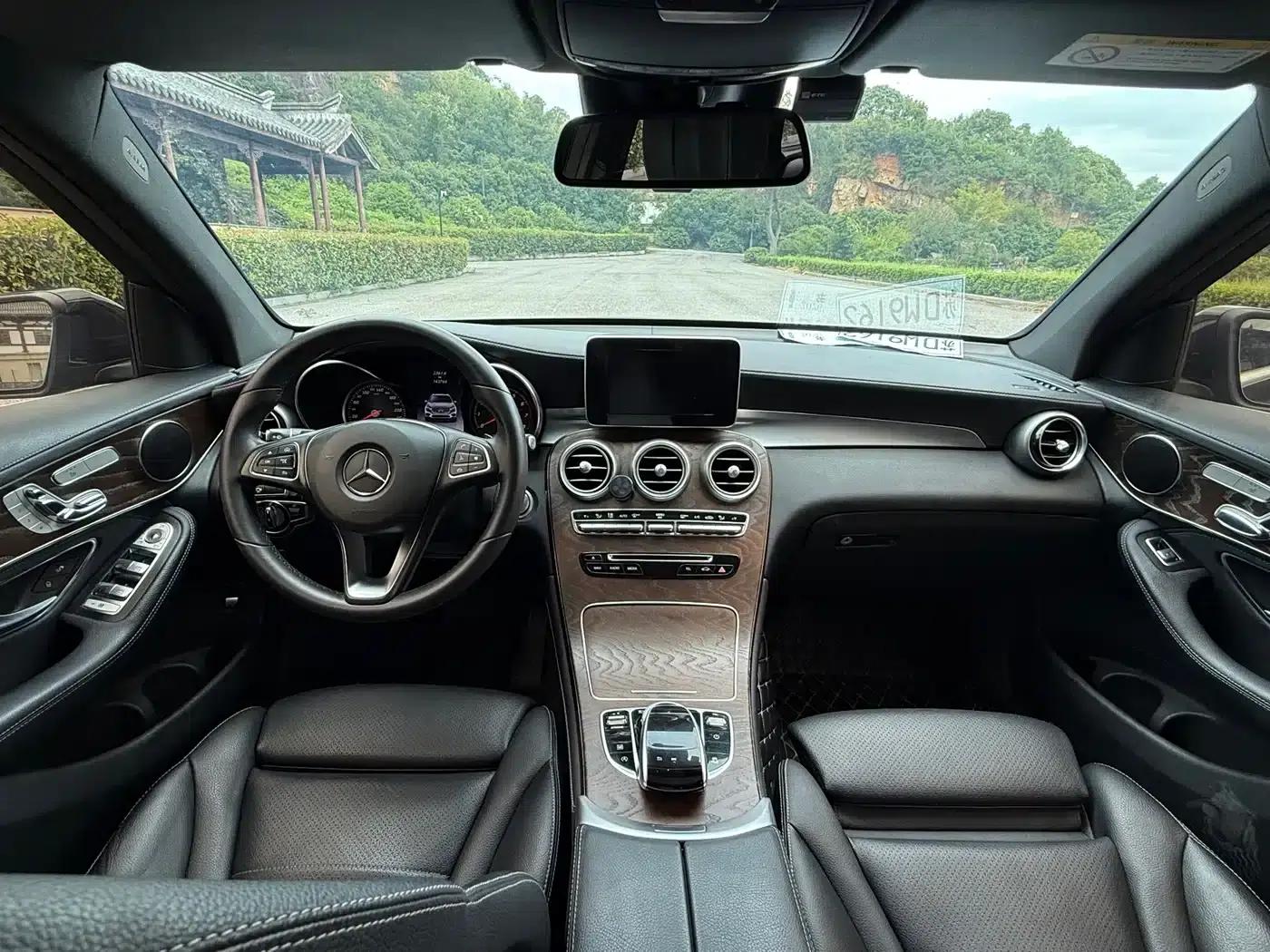 2017 Mercedes-Benz GLC 300 4MATIC Dynamic — миниатюра 9