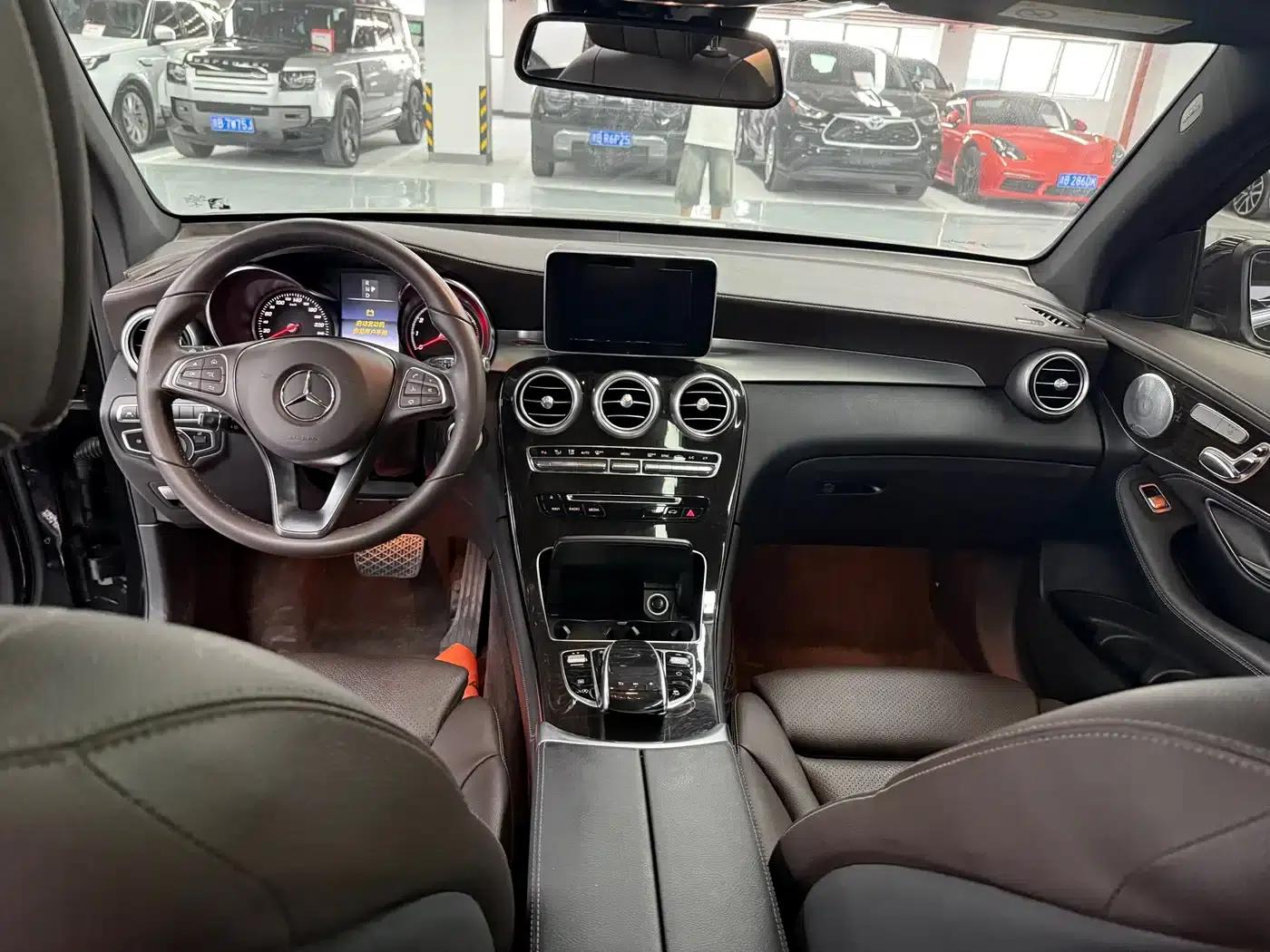 2018 Mercedes-Benz GLC Facelift: GLC 260 4MATIC Luxury — миниатюра 5