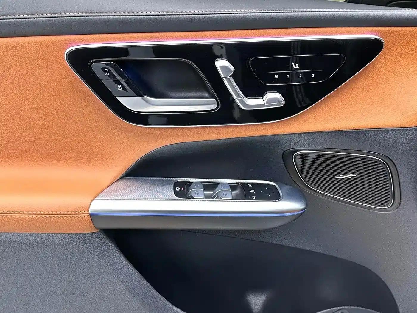 2024 Mercedes-Benz GLC 300 L 4MATIC Dynamic 5-seater — миниатюра 8